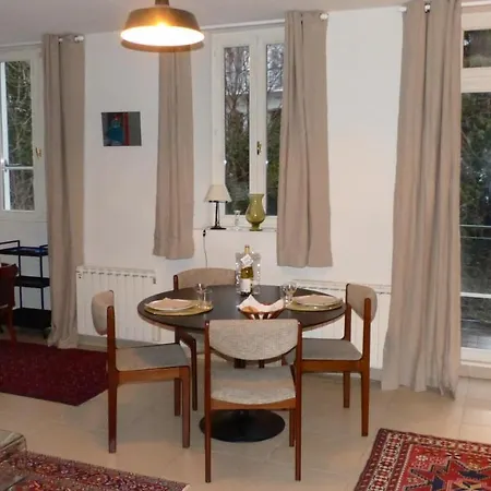 Appartement 22 *