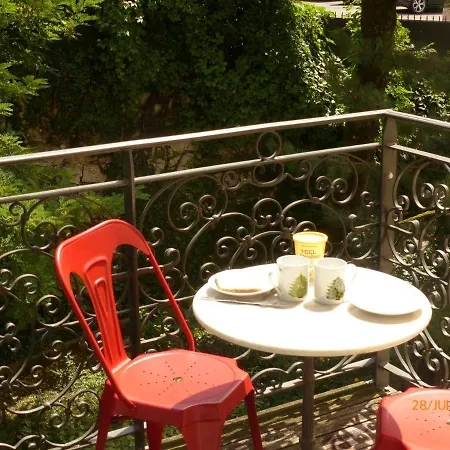 22 Aix-les-Bains