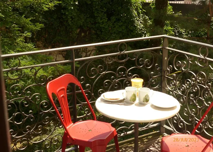 22 Aix-les-Bains